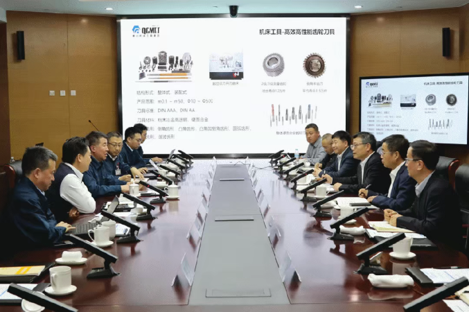 【集團資訊】馬旭耀董事長率隊訪問中國重汽